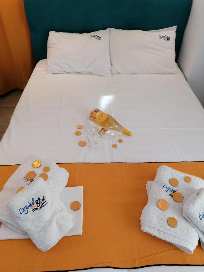 Crystal Blue Apartments Nea Kallikrateia Room photo