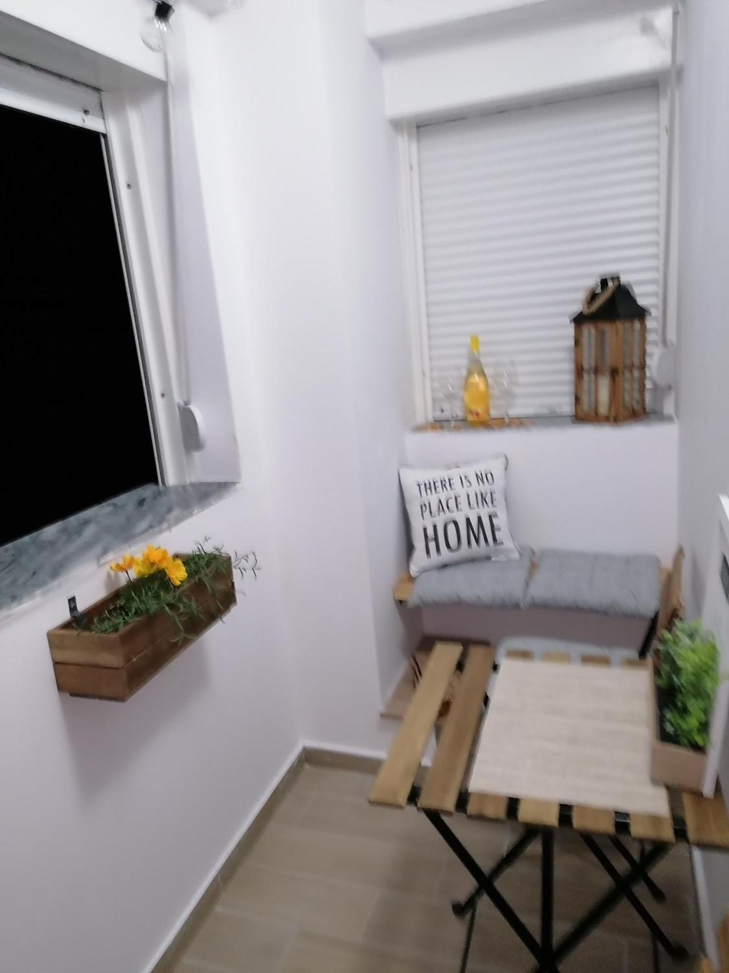Crystal Blue Apartments Nea Kallikrateia Room photo