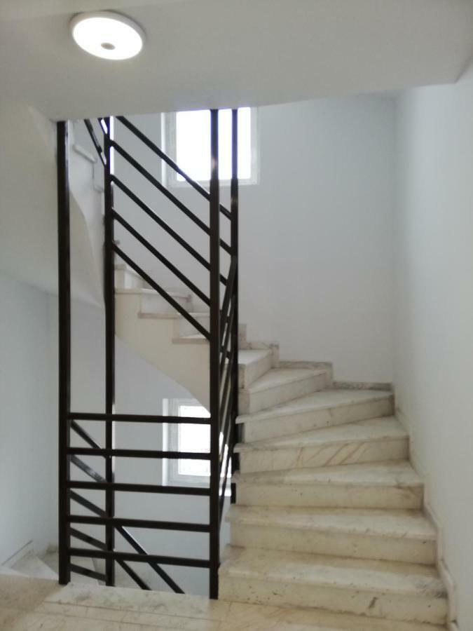 Crystal Blue Apartments Nea Kallikrateia Exterior photo