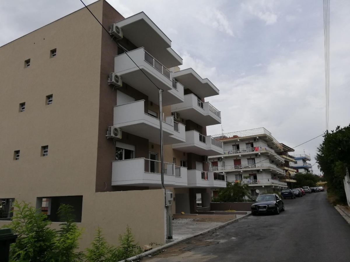 Crystal Blue Apartments Nea Kallikrateia Exterior photo
